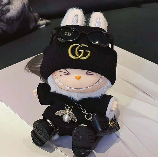 Gucci Bee Outfit